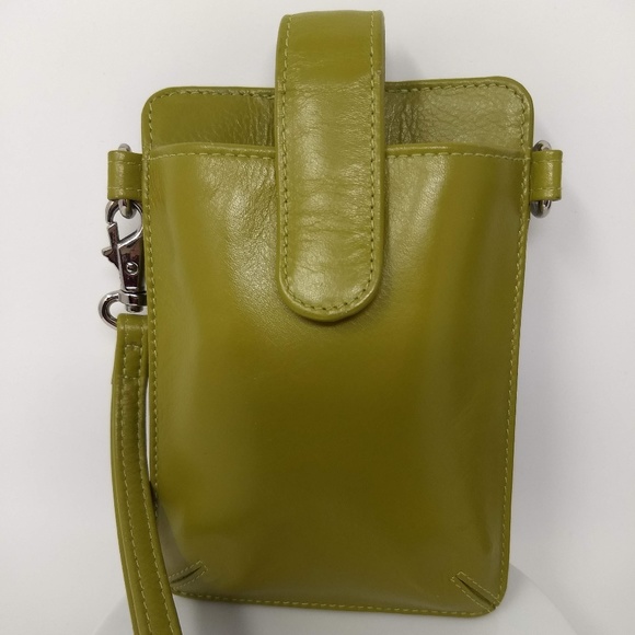 LIME GREEN GENUINE LEATHER PHONE CASE - Picture 1 of 4
